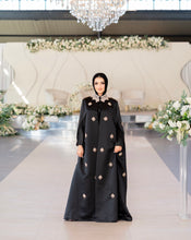 Load image into Gallery viewer, | LUXE | BLACK STRUCTURED CRYSTAL COLLAR MOTIF CAPE