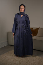 Load image into Gallery viewer, | CLASSIC NIDA ABAYA WITH CRYSTAL FLOWER DETAIL | AVAILABLE IN 4 COLOURS |