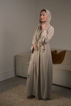 Load image into Gallery viewer, | CLASSIC NIDA ABAYA WITH CRYSTAL FLOWER DETAIL | AVAILABLE IN 4 COLOURS |