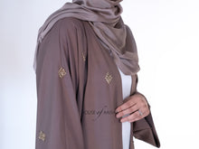 Load image into Gallery viewer, YELLOW DIAMOND SELECTION | PEWTER |