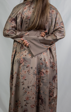 Load image into Gallery viewer, SAIFI | FLORAL SATIN ABAYA
