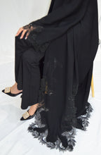 Load image into Gallery viewer, DELICATE LACE DETAIL ABAYA | BLACK |