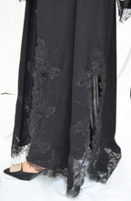 Load image into Gallery viewer, DELICATE LACE DETAIL ABAYA | BLACK |