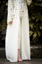 Load image into Gallery viewer, | OPEN CREAM ABAYA |