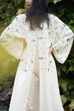 Load image into Gallery viewer, | OPEN CREAM ABAYA |