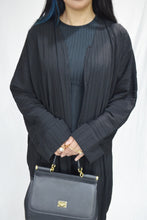 Load image into Gallery viewer, SIMPLE BLACK BATWING ABAYA