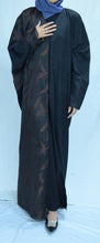 Load image into Gallery viewer, HALF AND HALF SUEDE OPEN ABAYA