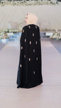 Load image into Gallery viewer, | LUXE | BLACK FLOWING CRYSTAL MOTIF CAPE

