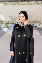 Load image into Gallery viewer, | LUXE | BLACK STRUCTURED CRYSTAL COLLAR MOTIF CAPE
